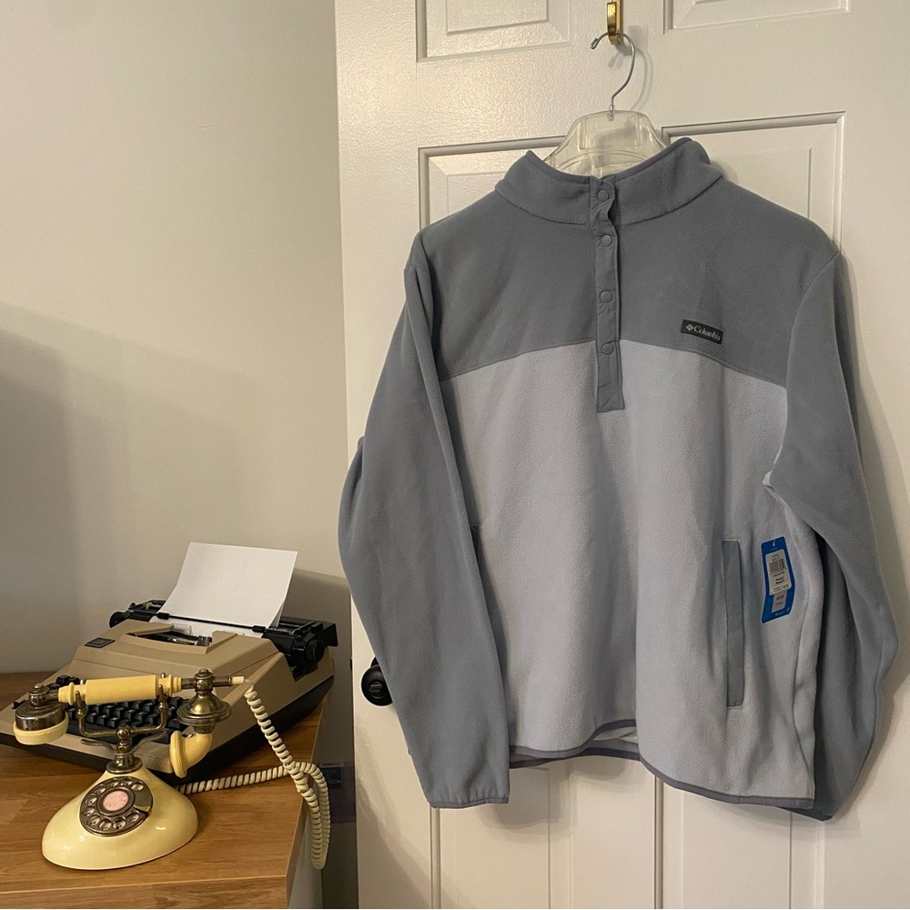NWT Gray Columbia Half-Snap Fleece